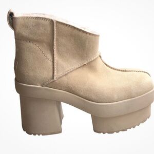 Women's Tan Platform Ankle Boots